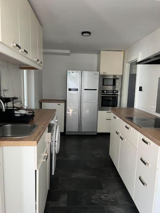 Gesamte Wohnung Mit Parkplatz Halstenbek Extérieur photo